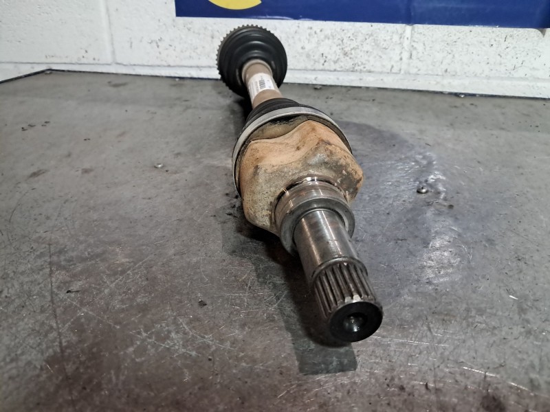 Recambio de transmision delantera izquierda para peugeot 206 1.4 75 referencia OEM IAM   