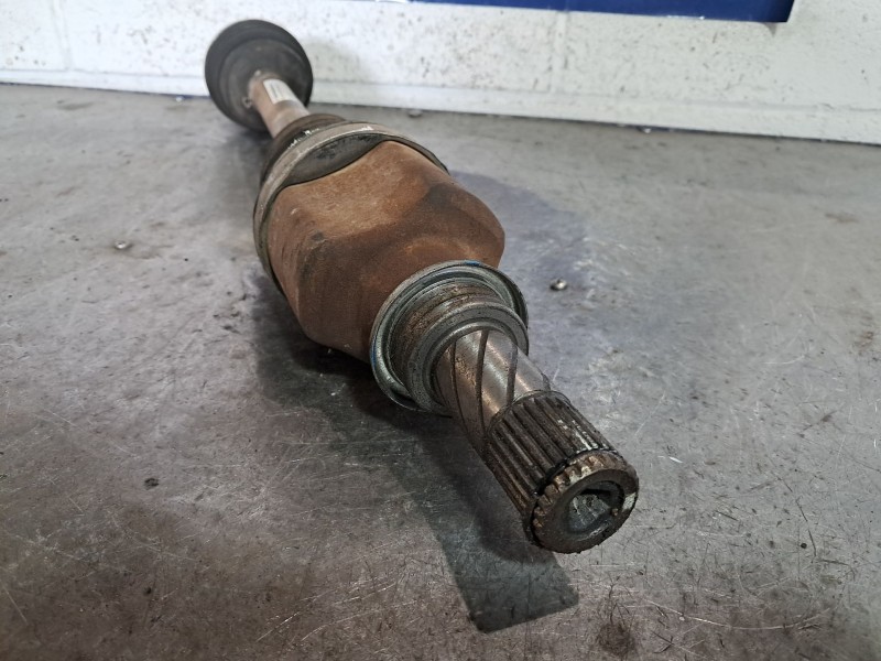 Recambio de transmision delantera izquierda para dacia logan referencia OEM IAM   