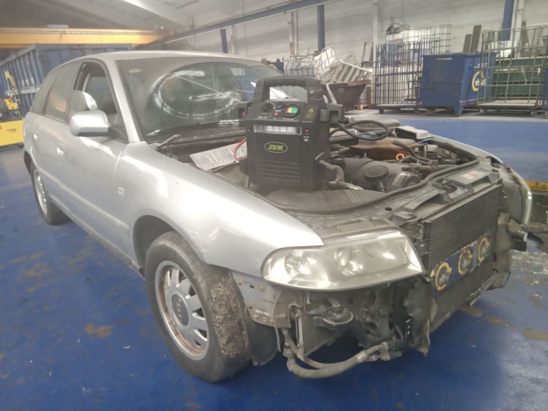 audi a4 avant (b5)  | 0.99 - 0.01 del año 2006