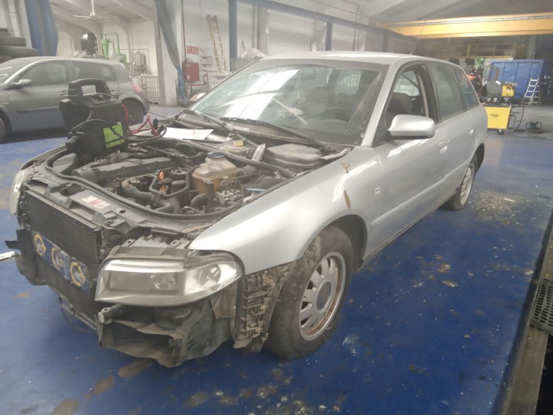 audi a4 avant (b5)  | 0.99 - 0.01 del año 2006