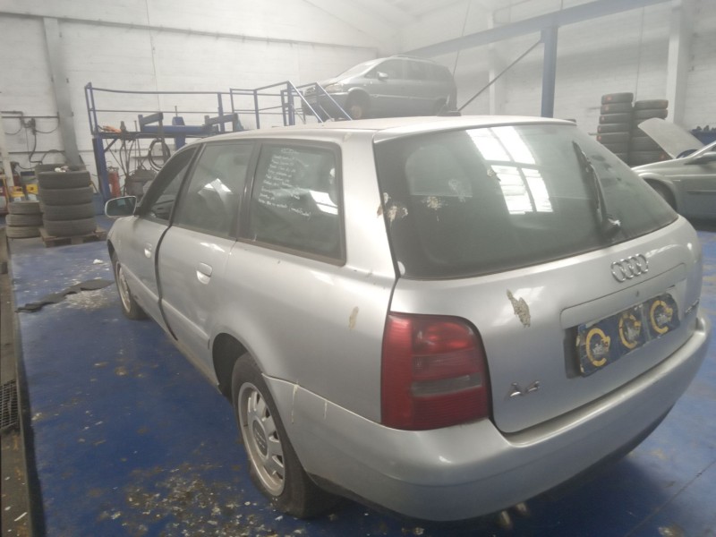 audi a4 avant (b5)  | 0.99 - 0.01 del año 2006
