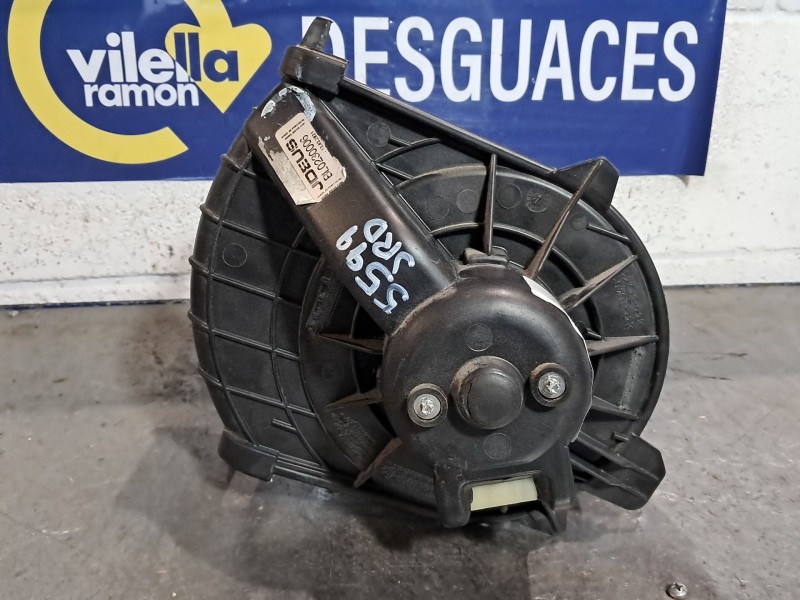 Recambio de motor calefaccion para renault kangoo furgon confort 1.5dci 85 referencia OEM IAM BL0230006  