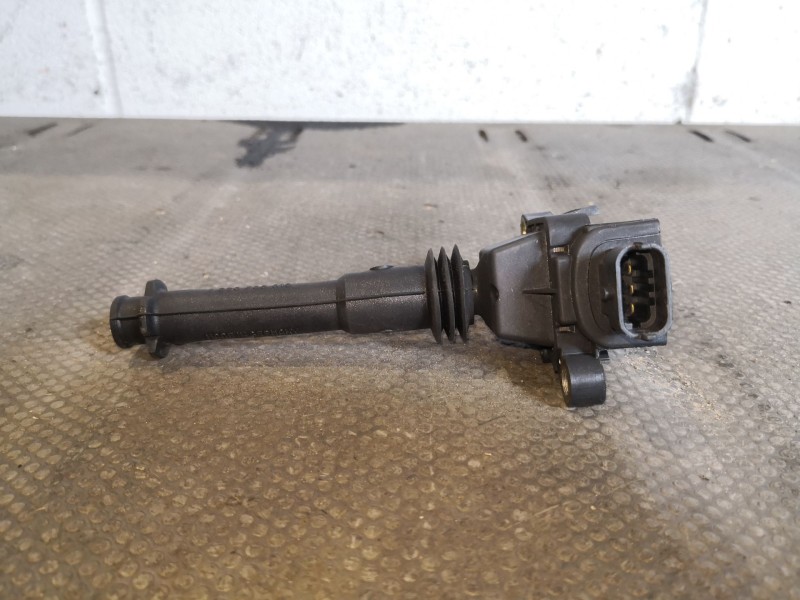 Recambio de bobina encendido para lancia lybra berlina 2.0 lx referencia OEM IAM 0221504014  