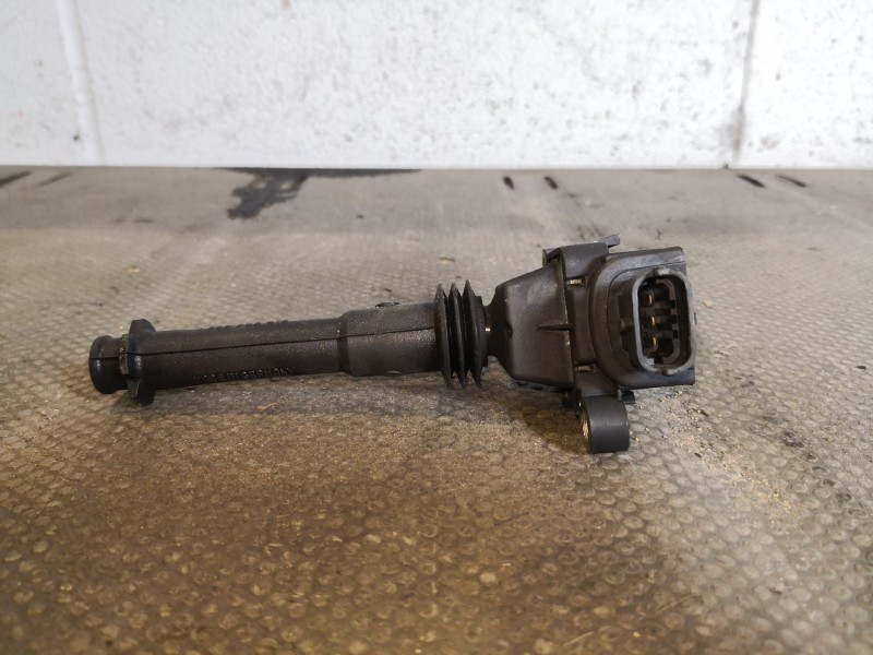 Recambio de bobina encendido para lancia lybra berlina 2.0 lx referencia OEM IAM 0221504014  