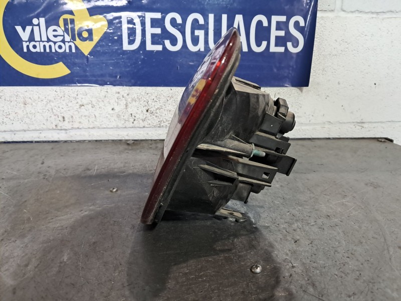 Recambio de piloto porton izquierdo para seat leon (1m1) sport referencia OEM IAM   