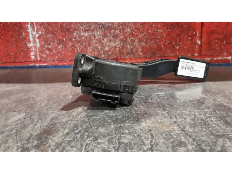 Recambio de potenciometro pedal para volkswagen caravelle corto 2.0 115 trendline referencia OEM IAM 7E1721503C 6PV00849643 