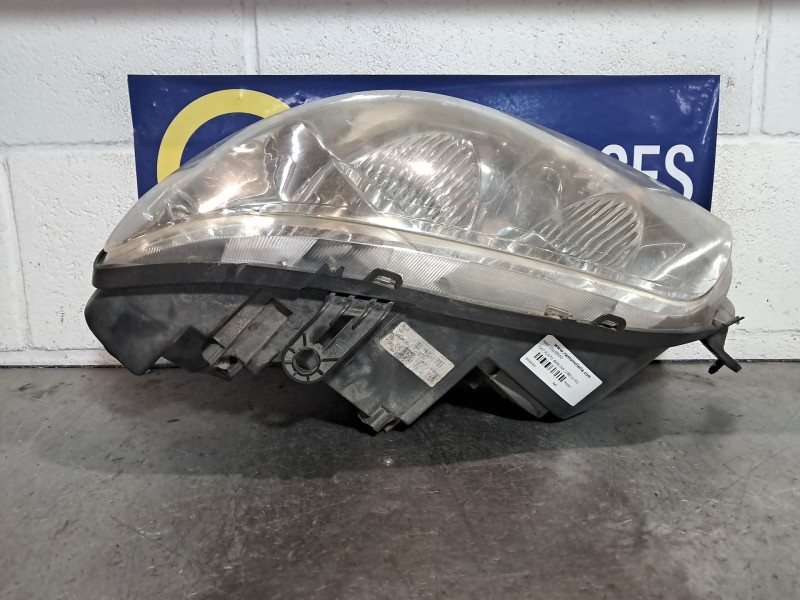 Recambio de faro izquierdo para fiat punto berlina (188) 1.2 16v cat referencia OEM IAM   