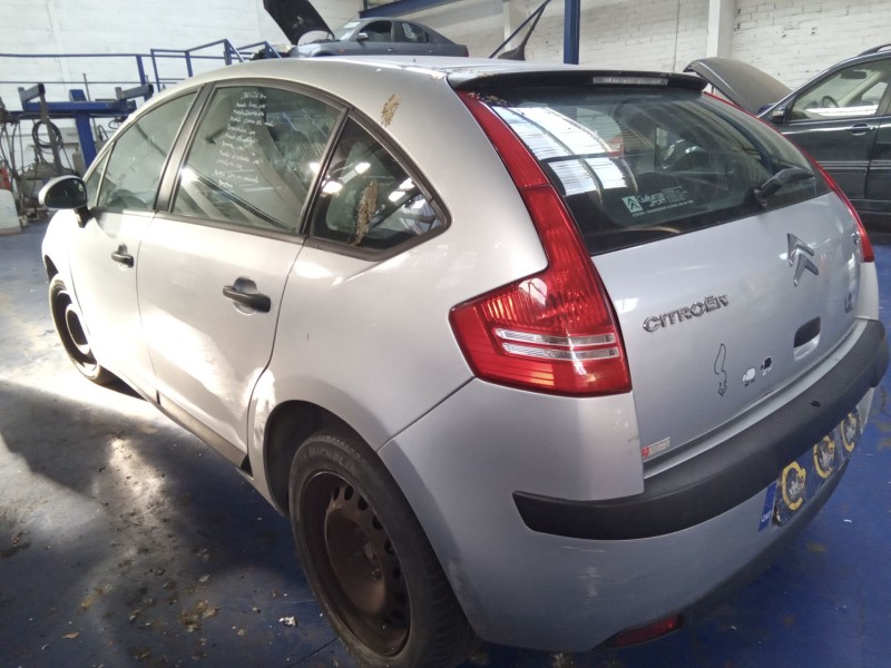 citroen c4 berlina del año 2008