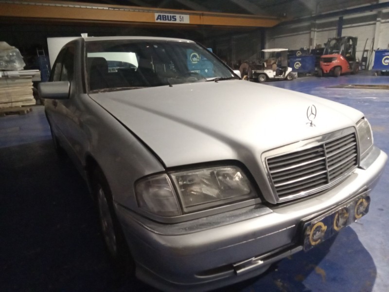 mercedes-benz clase c berlina (bm 202) del año 1998 mercedes-benz clase c berlina (bm 202) del año 1998
