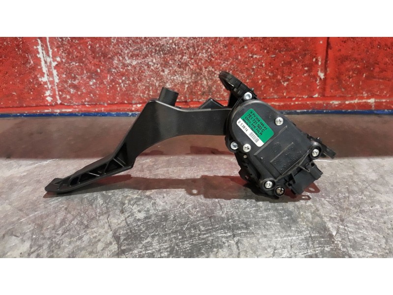 Recambio de potenciometro pedal para volkswagen caravelle corto 2.0 115 trendline referencia OEM IAM 7E1721503C 6PV00849643 