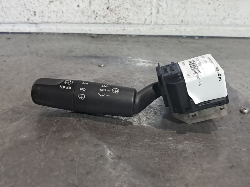 Recambio de mando limpia para mazda 3 berlina (bk) 1.6 crdt active referencia OEM IAM   