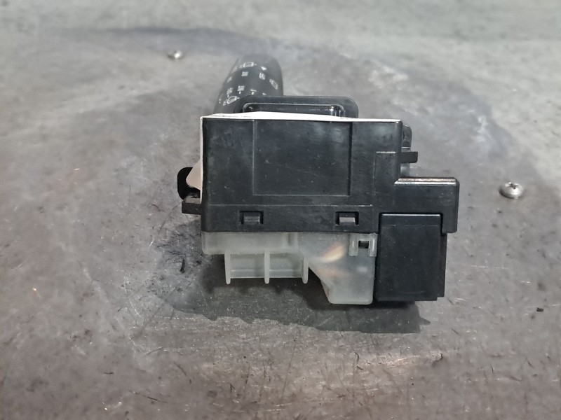 Recambio de mando limpia para mazda 3 berlina (bk) 1.6 crdt active referencia OEM IAM   