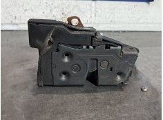 Recambio de cerradura puerta delantera derecha para mazda 3 berlina (bk) 1.6 crdt active referencia OEM IAM    2