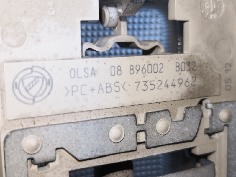 Recambio de luz interior para fiat ducato referencia OEM IAM 735244962  