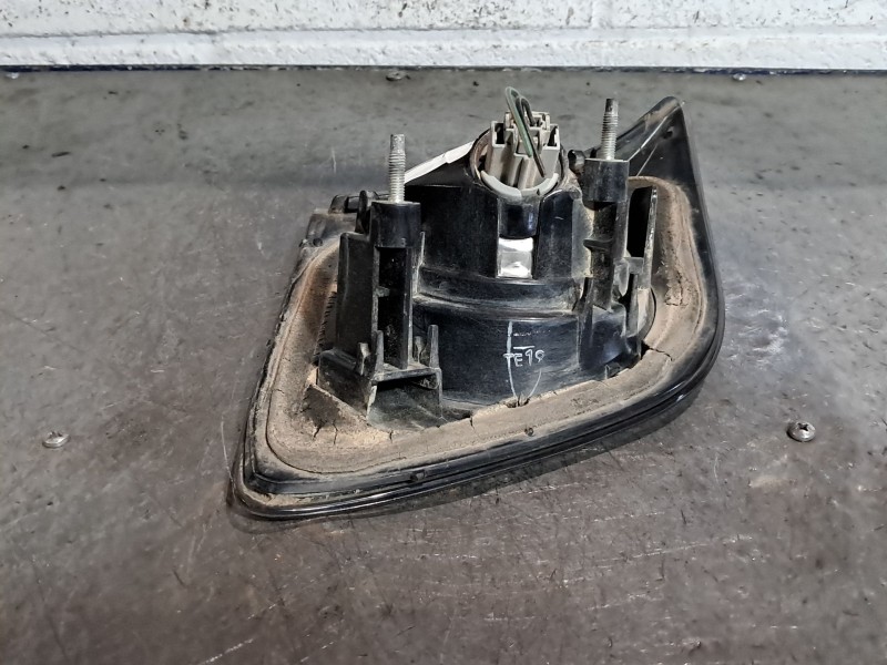 Recambio de piloto porton derecho para mazda 3 berlina (bk) 1.6 crdt active referencia OEM IAM   