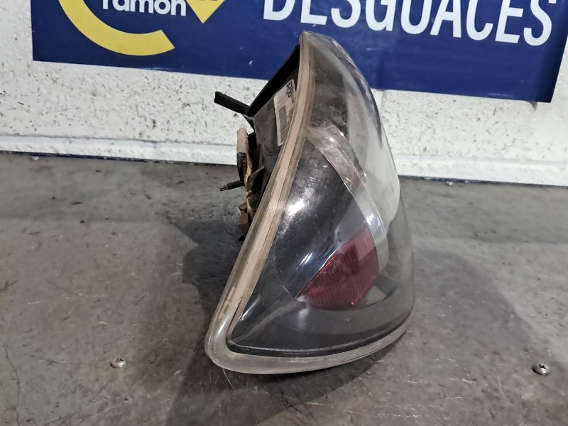 Recambio de piloto trasero izquierdo para mazda 3 berlina (bk) 1.6 crdt active referencia OEM IAM   