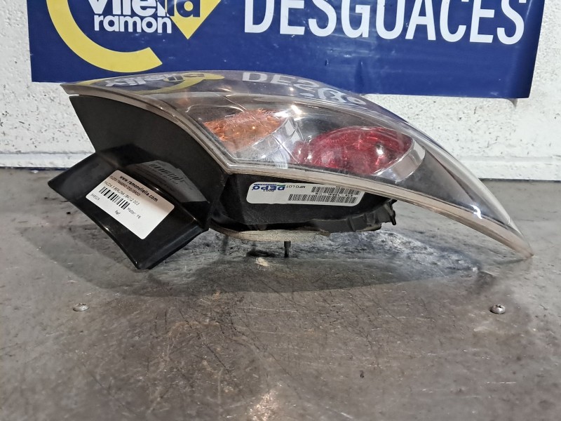 Recambio de piloto trasero izquierdo para mazda 3 berlina (bk) 1.6 crdt active referencia OEM IAM   
