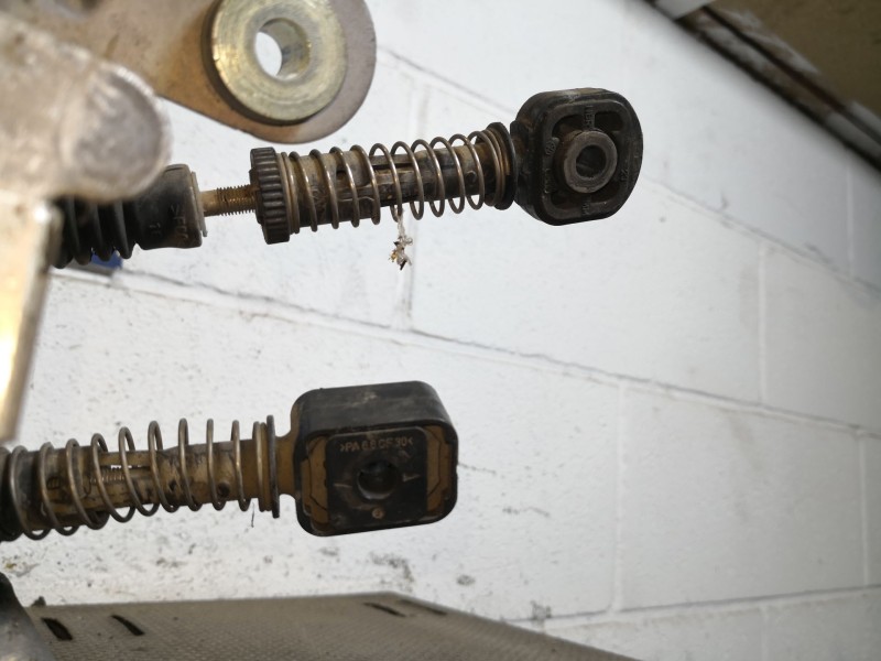 Recambio de palanca cambio para seat leon (1p1)  | 0.05 - ...  | 0.05 - ... referencia OEM IAM   