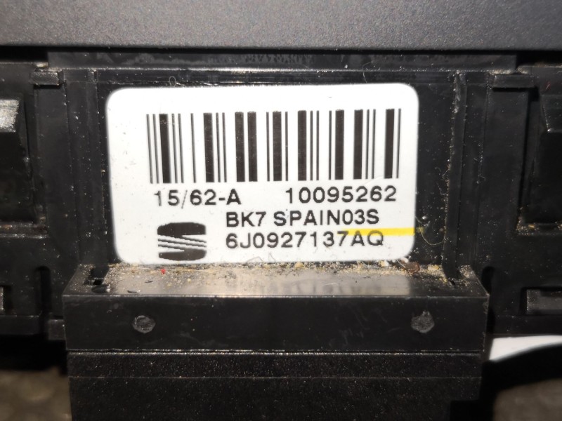 Recambio de botonera para seat ibiza (6j5) 1.6 tdi | 0.08 - ... 1.6 tdi | 0.08 - ... referencia OEM IAM 6J0927137AQ  