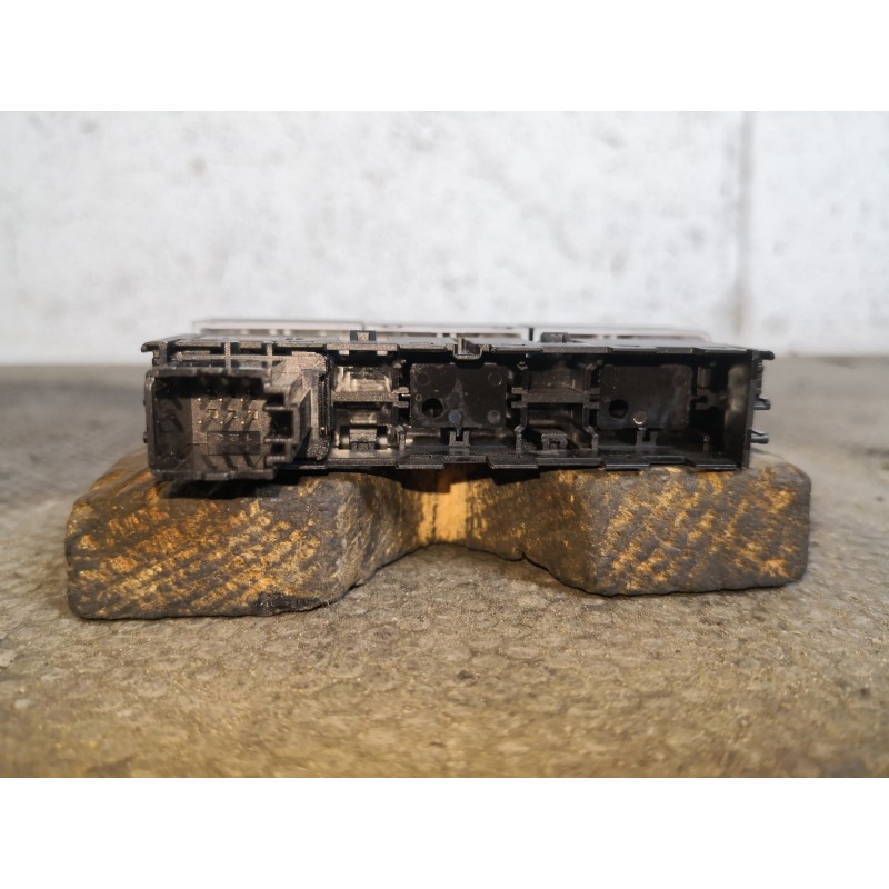 Recambio de boton para seat ibiza (6j5) 1.6 tdi | 0.08 - ... 1.6 tdi | 0.08 - ... referencia OEM IAM 6J0927143  