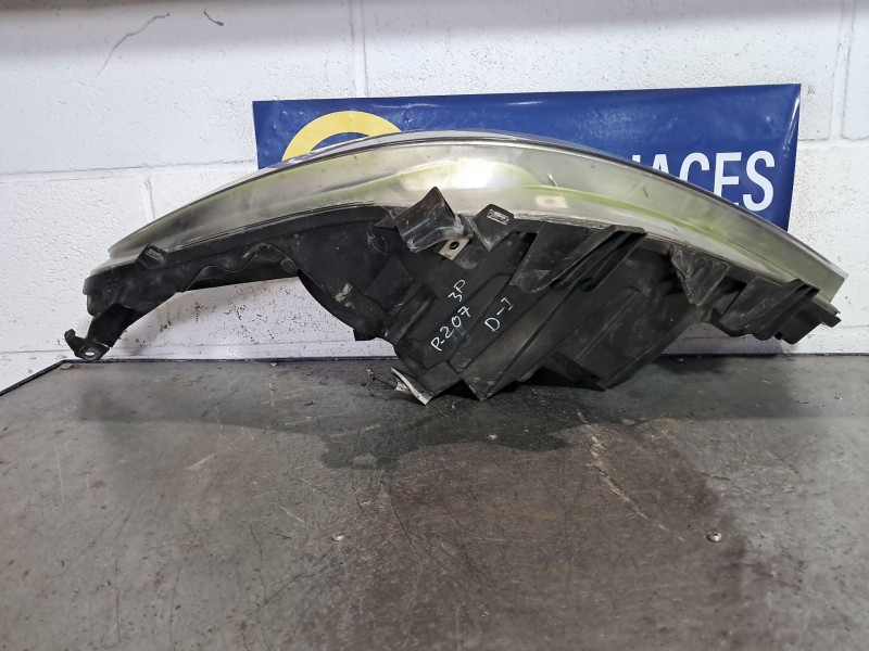 Recambio de faro derecho para peugeot 207 sw confort 1.4 vti 16v 95 referencia OEM IAM   