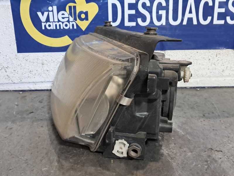 Recambio de faro izquierdo para volkswagen passat berlina (3b2) 1.9 tdi referencia OEM IAM hella  