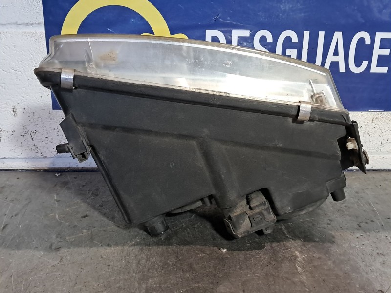 Recambio de faro izquierdo para volkswagen passat berlina (3b2) 1.9 tdi referencia OEM IAM hella  