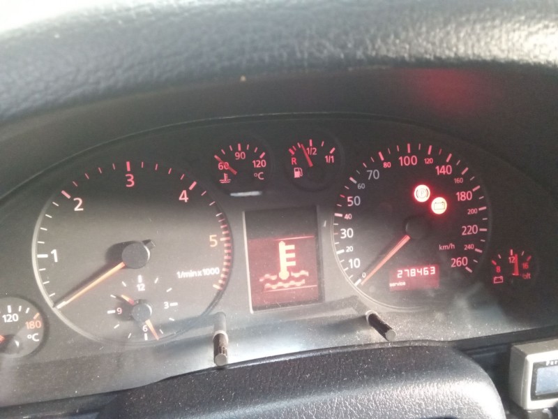 audi a4 2.5 tdi del año 2001