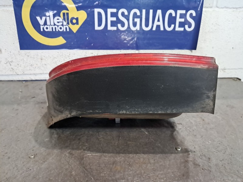 Recambio de piloto trasero derecho para audi a4 2.5 tdi referencia OEM IAM   