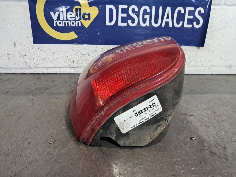 Recambio de piloto trasero derecho para audi a4 2.5 tdi referencia OEM IAM   