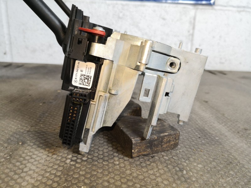 Recambio de mando limpia para mercedes clase e (w211) berlina 2.2 cdi cat referencia OEM IAM A1715400144  