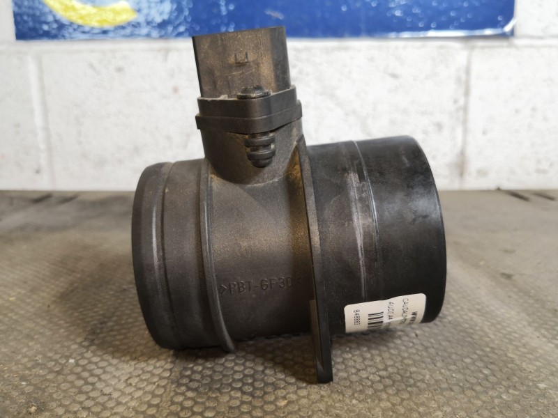 Recambio de caudalimetro para audi a4 berlina (8e) 1.9 tdi referencia OEM IAM 0281002461 074906461B 