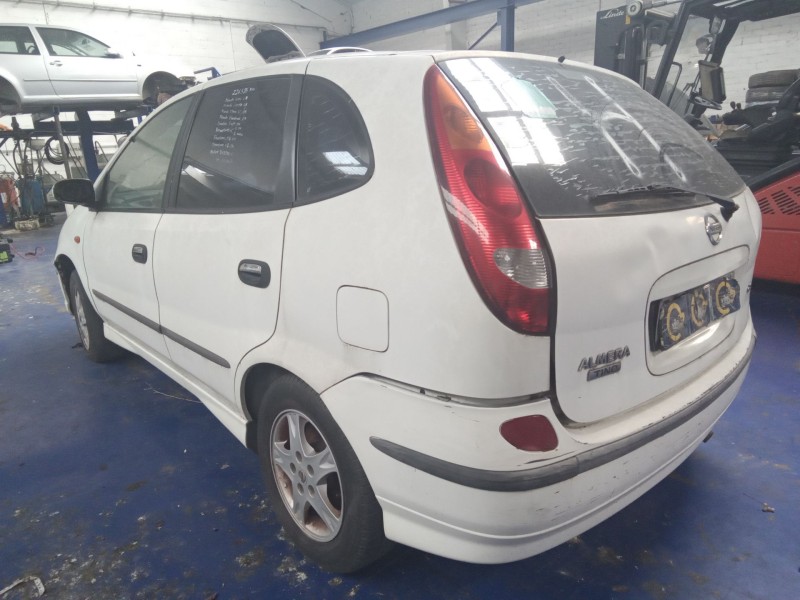 nissan almera tino (v10m) del año 2004