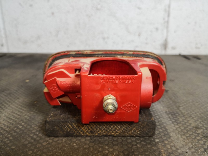 Recambio de luz central de freno para citroen jumpy 2.0 hdi referencia OEM IAM   