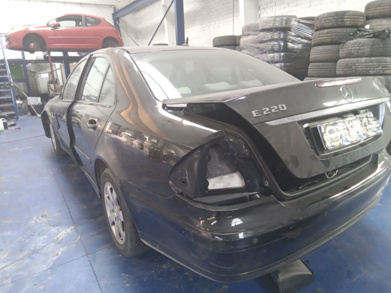 mercedes clase e (w211) berlina del año 2007