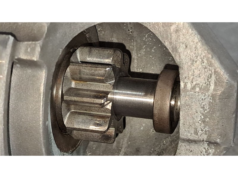 Recambio de motor arranque para chevrolet orlando ltz referencia OEM IAM 25183761  