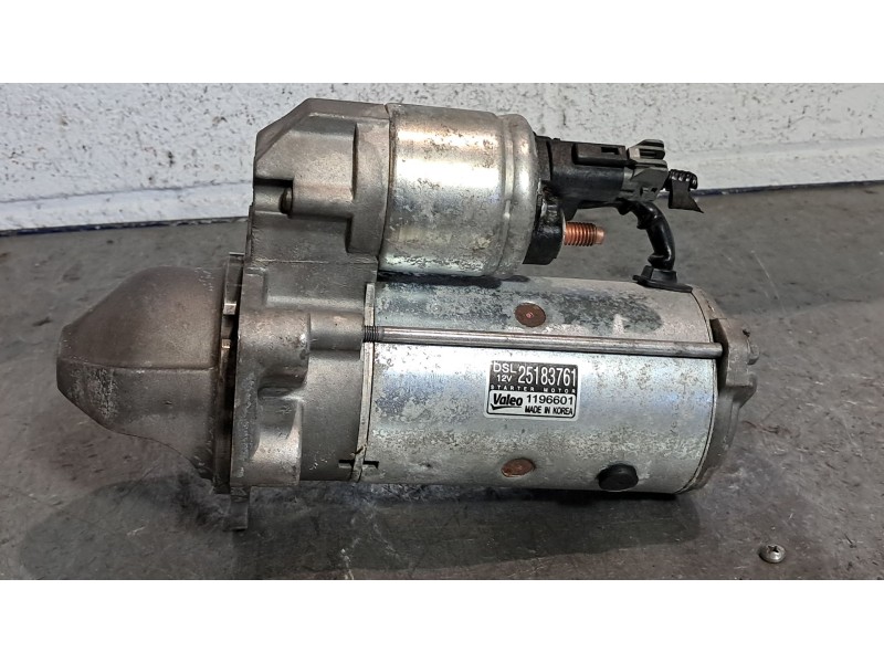 Recambio de motor arranque para chevrolet orlando ltz referencia OEM IAM 25183761  