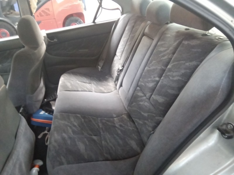 mitsubishi galant familiar (ea0)  | 0.97 - 0.02 del año 2000