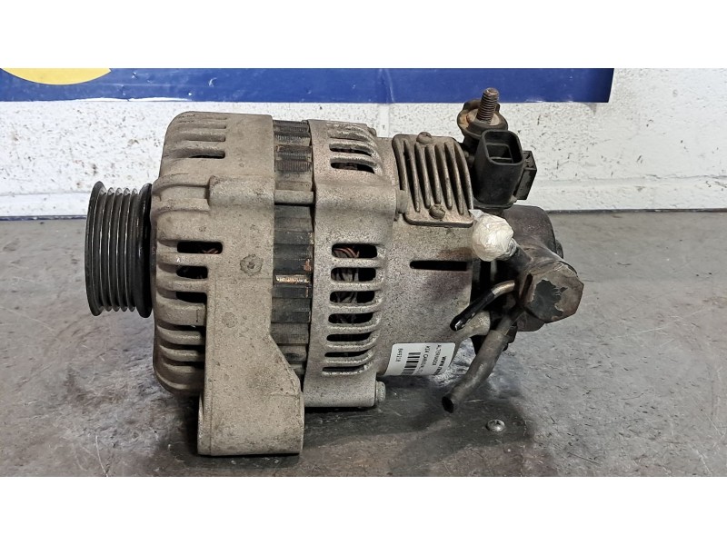 Recambio de alternador para kia carnival ii 2.9 cdri ex referencia OEM IAM   