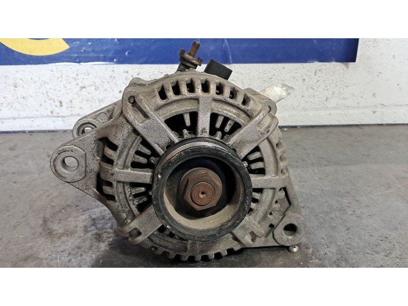 Recambio de alternador para kia carnival ii 2.9 cdri ex referencia OEM IAM   
