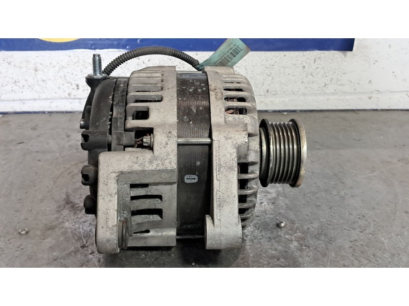 Recambio de alternador para chevrolet orlando ltz referencia OEM IAM 13580078  