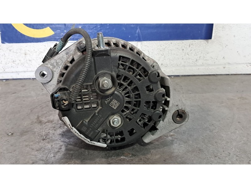 Recambio de alternador para chevrolet orlando ltz referencia OEM IAM 13580078  