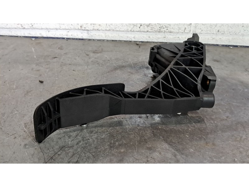 Recambio de potenciometro pedal para audi a3 (8l) 1.9 tdi ambiente referencia OEM IAM 1J1721503H 6PV00777001  Recambio de potenciometro pedal para audi a3 (8l) 1.9 tdi ambiente referencia OEM IAM 1J1721503H 6PV00777001
