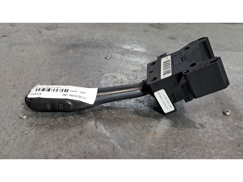 Recambio de mando limpia para audi a3 (8l) 1.9 tdi ambiente referencia OEM IAM 4B0953503H   Recambio de mando limpia para audi a3 (8l) 1.9 tdi ambiente referencia OEM IAM 4B0953503H