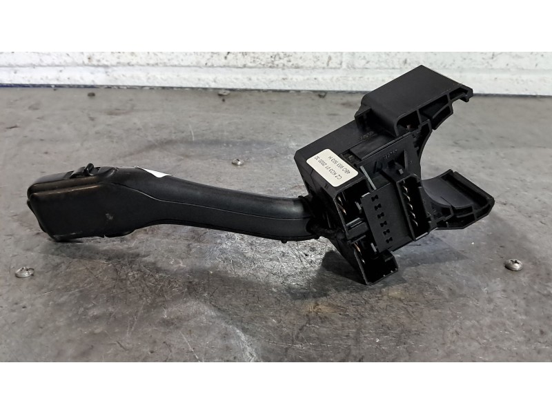 Recambio de mando limpia para audi a3 (8l) 1.9 tdi ambiente referencia OEM IAM 4B0953503H   Recambio de mando limpia para audi a3 (8l) 1.9 tdi ambiente referencia OEM IAM 4B0953503H