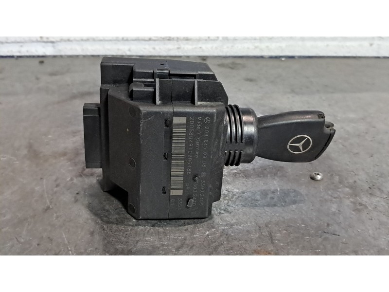 Recambio de conmutador de arranque para mercedes clase c (w203) berlina referencia OEM IAM 2095450908  
