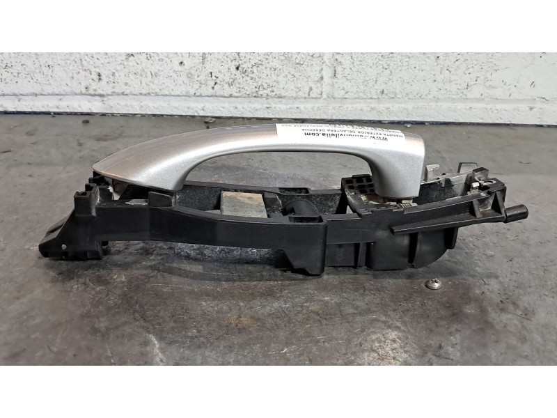 Recambio de maneta exterior delantera derecha para mercedes clase c (w203) berlina referencia OEM IAM   