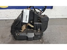 Recambio de cerradura puerta trasera derecha para mercedes clase c (w203) berlina referencia OEM IAM   