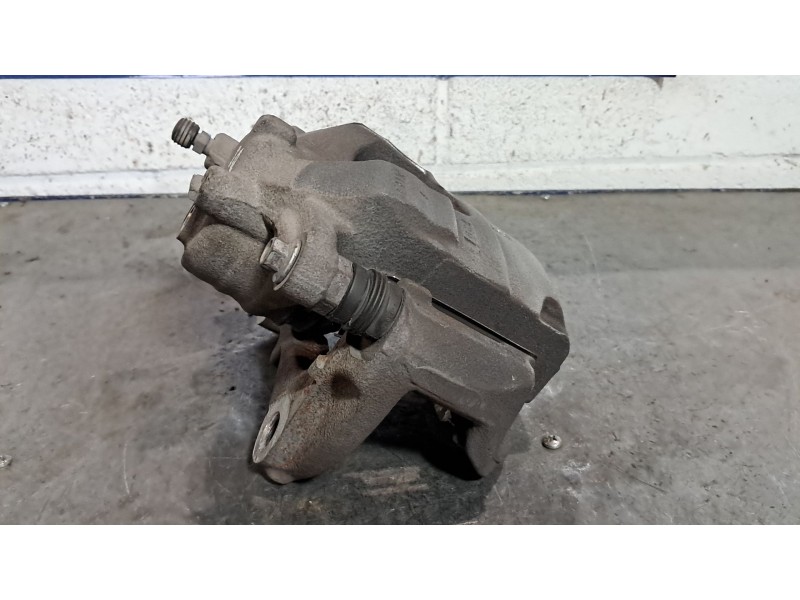 Recambio de pinza freno delantera izquierda para chevrolet orlando ltz referencia OEM IAM   