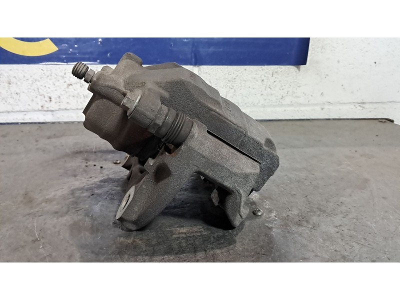 Recambio de pinza freno delantera derecha para chevrolet orlando ltz referencia OEM IAM   